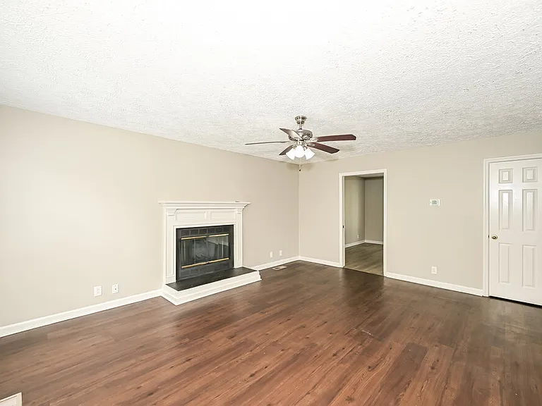 6005 Bradford Hills Dr — Photo 5