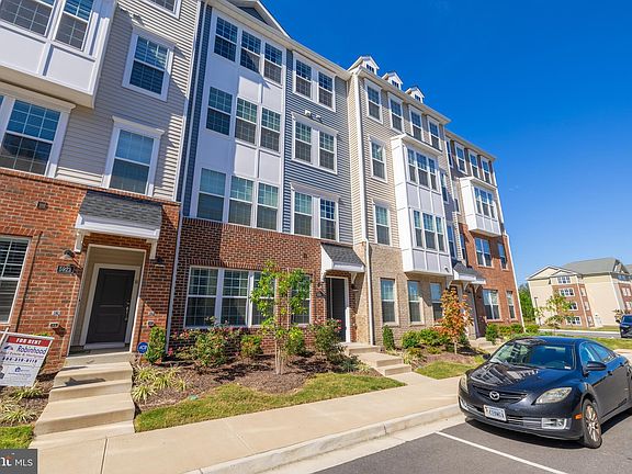 2nd image of 5924 Laurel Bed Ln #506