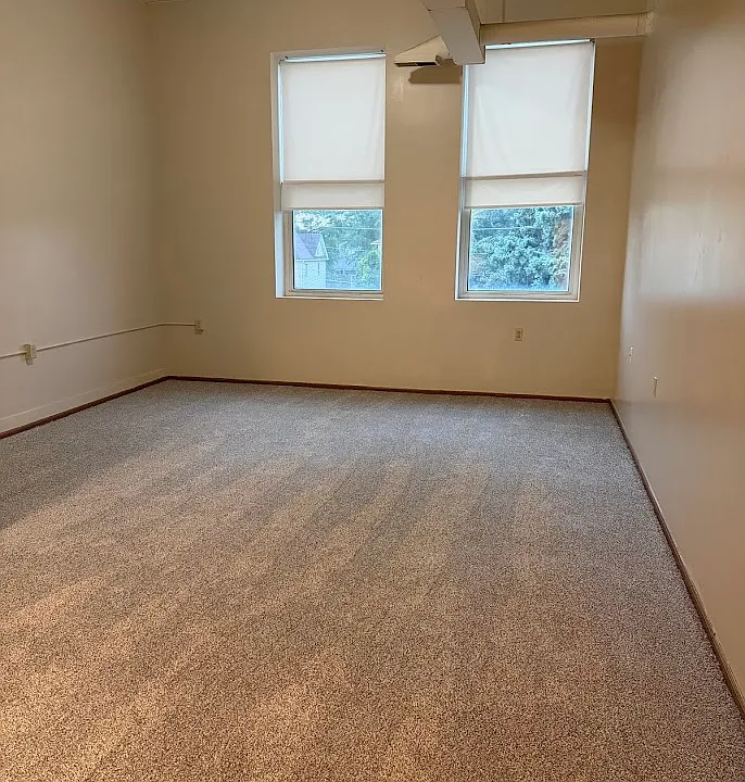 416 Sullivan Ave W #305