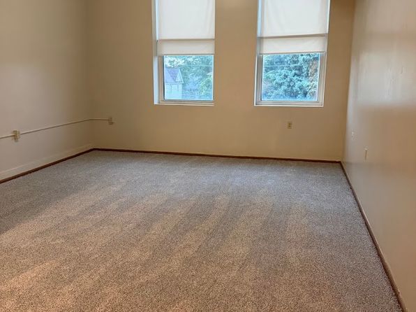 416 Sullivan Ave W #305