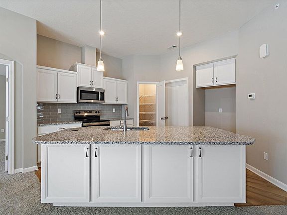 3rd image of 766 Crescent Lndg #1-301