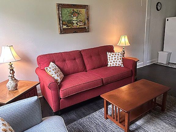 3rd image of 534 Overlook St