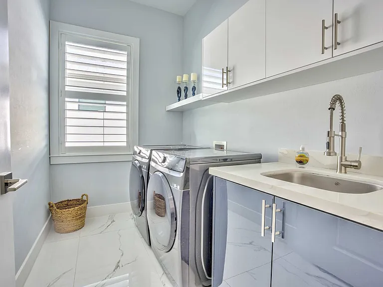Laundry Room Cabinet