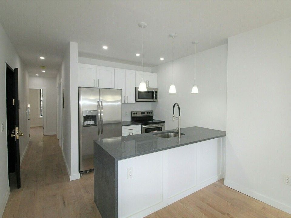 1st image of 534 Court St Floor 2
