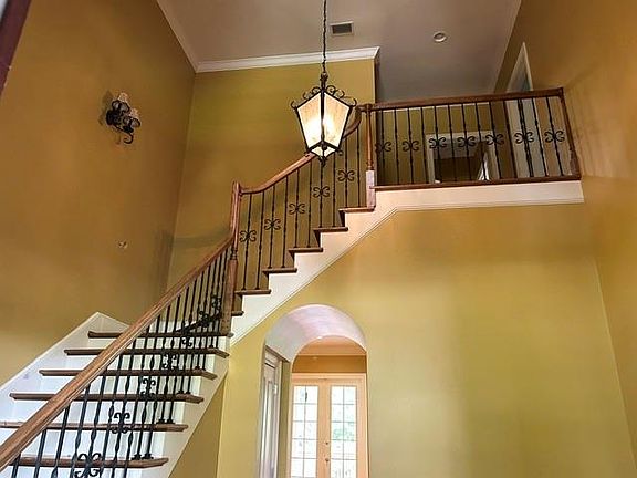 4th image of 7648 Berwick Ct