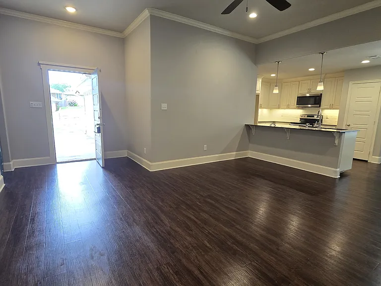 19866 Meadow West Ln — Photo 12