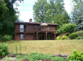 7687 Five Lakes Dr, Farwell, MI 48622