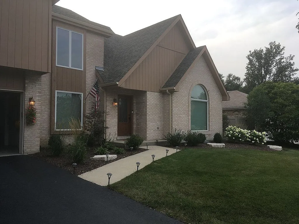 16718 Anne Marie Dr photo 1
