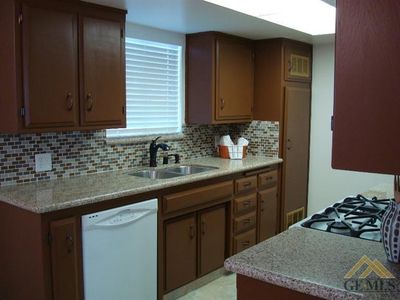 3333 El Encanto Ct APT 21, Bakersfield, CA, 93301