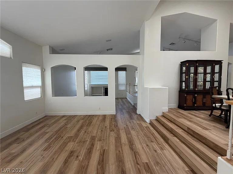 10225 Red Bridge Ave — Photo 3
