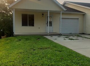 906 S 1st St, Plattsmouth, NE 68048