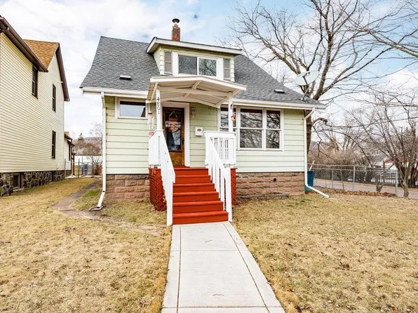 4801 W 5th St, Duluth, MN 55807