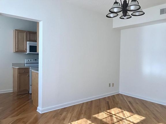 4th image of 15700 Van Aken Blvd APT 1