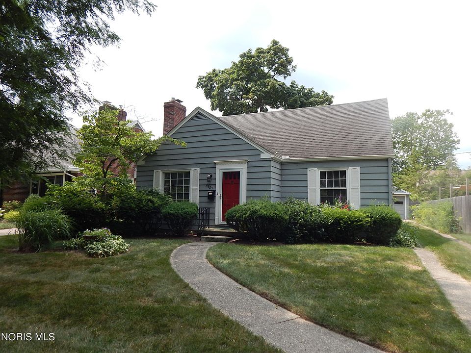 1st image of 2325 Densmore Dr