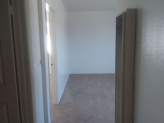 4th image of 1733 S Pacific Ave APT 18