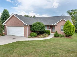7530 Wilderness Path Rd, Corryton, TN 37721