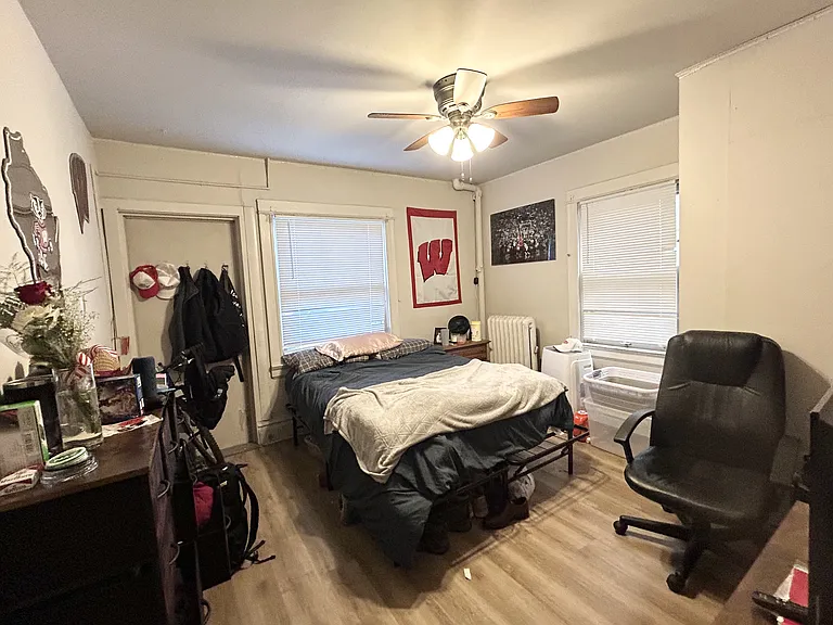 201 N Pinckney St #2 — Photo 12