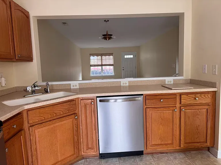 104 Anamoor Dr — Photo 5