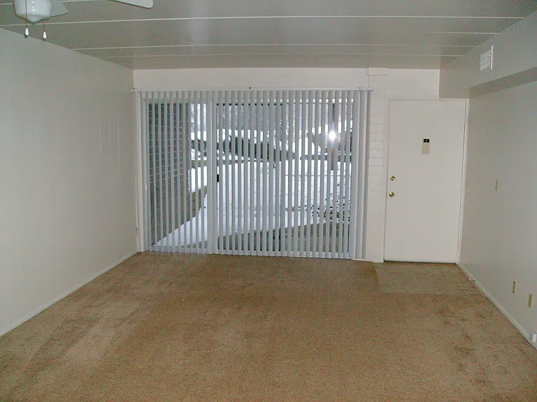 2908 Treeside St NW #B — Photo 3