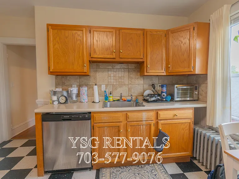 40 Easton St #3 — Photo 25