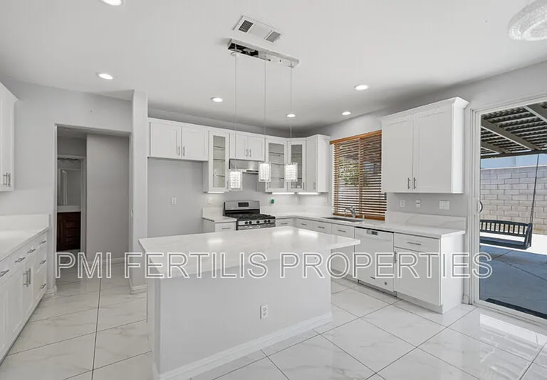7167 Elsa Ct — Photo 11