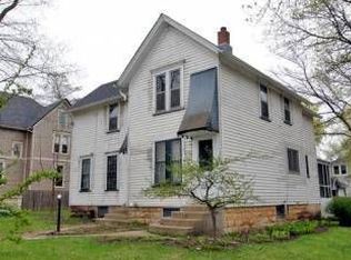 141 W Lincoln Ave, Barrington, IL