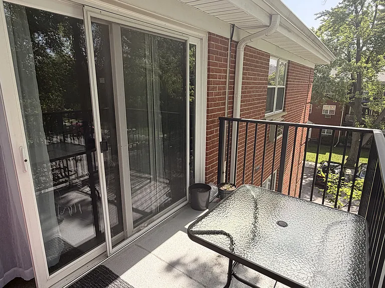 819 E Miner St #3C — Photo 11