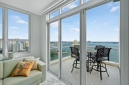 1155 Brickell Bay Dr #Penthouse 210 Photo 1