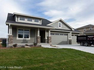 4031 141st St, Urbandale, IA 50323