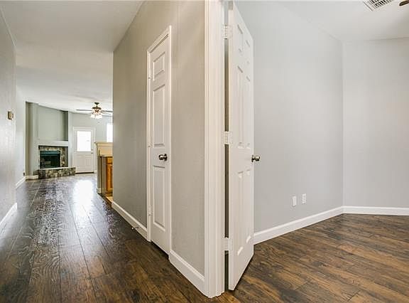 3rd image of 1553 Rolling Brook Dr
