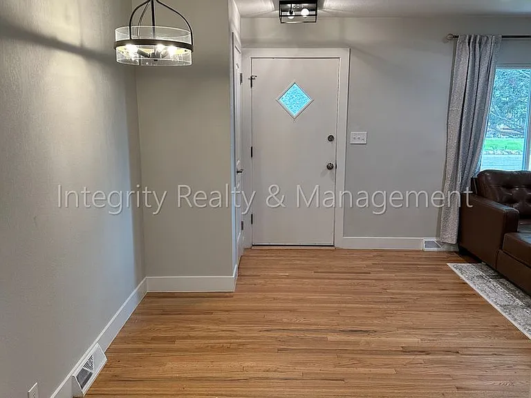 3092 W Layton Ave — Photo 9