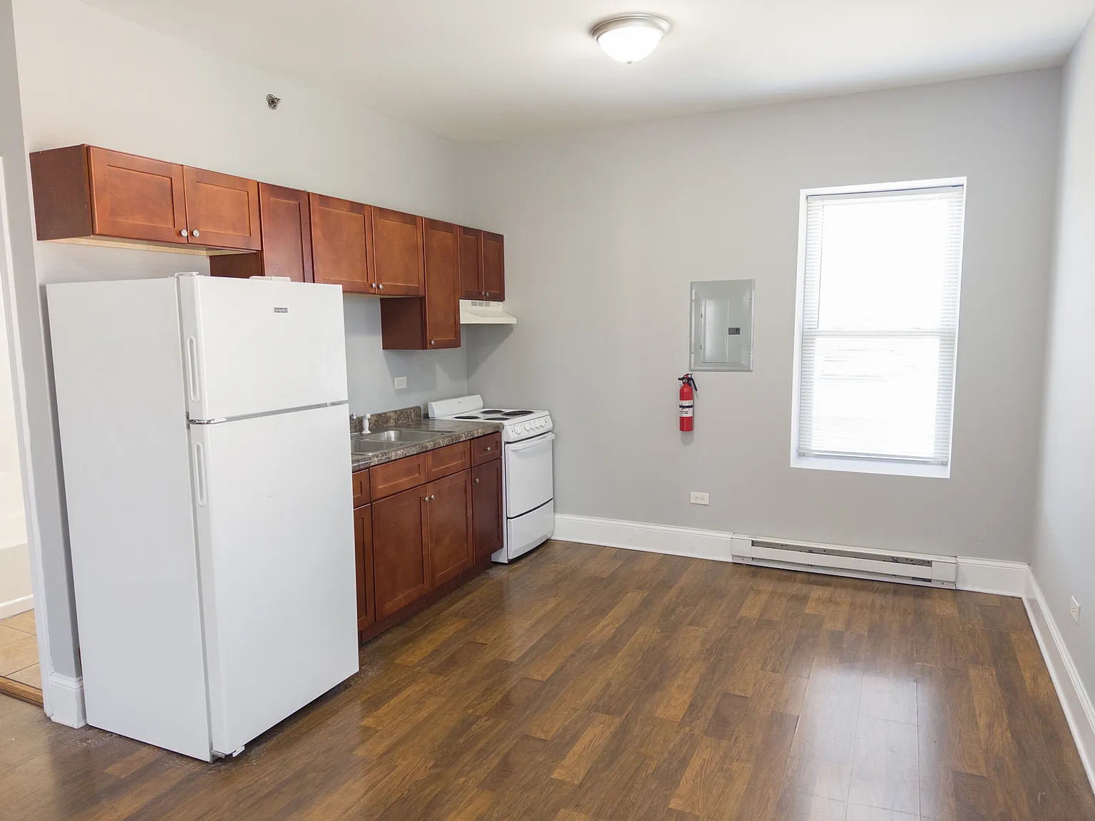1 bed, 800 sqft, $1,150 — Photo 4