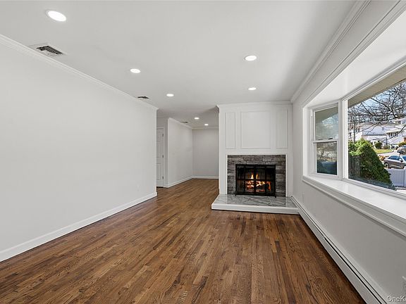 5th image of 75 Hawthorne Road