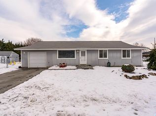 1581 12th St, Benton City, WA 99320