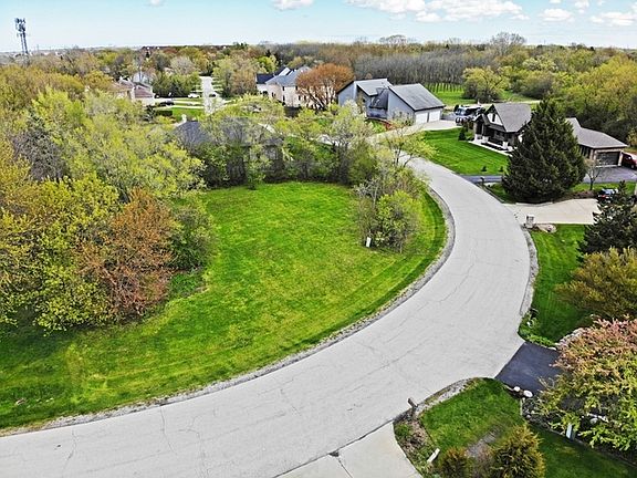 2nd image of 705 Spruce Dr