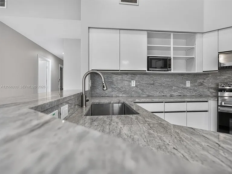 1520 Seabay Rd — Photo 89