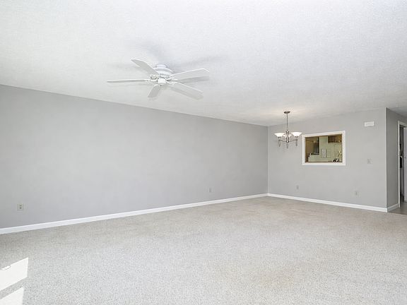 3rd image of 174 Lowell Rd Unit 77