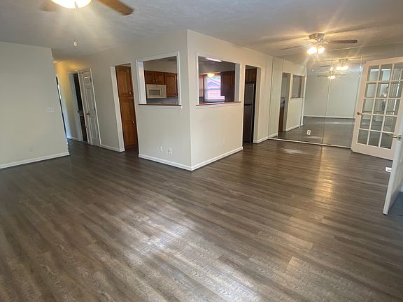 4th image of 4214 Chisholm Trail Dr
