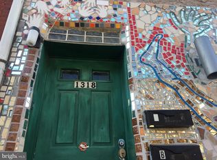 1318 S 9th St #B, Philadelphia, PA 19147