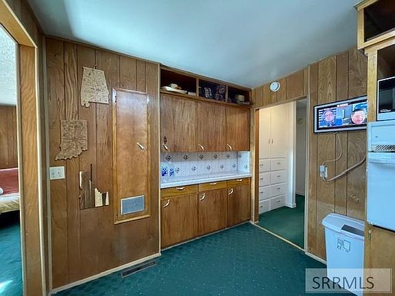 5th image of 2 Chaffin Ln