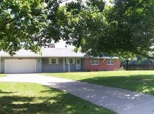 4624 Summer St, Burlington, IA 52601