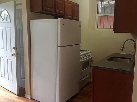 4th image of 892 E 167th St #1