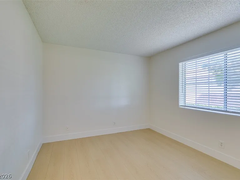 1800 Edmond St #124 — Photo 55