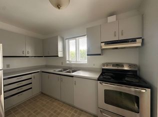 277 Adelaide Ave W #302, Oshawa, ON L1J 2R4