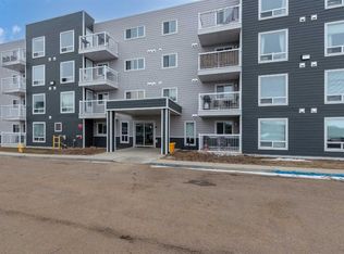 5101 W 18th St #105B, Lloydminster, AB T9V2G7