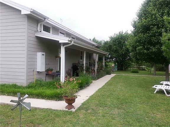 3rd image of 1350 County Road 323