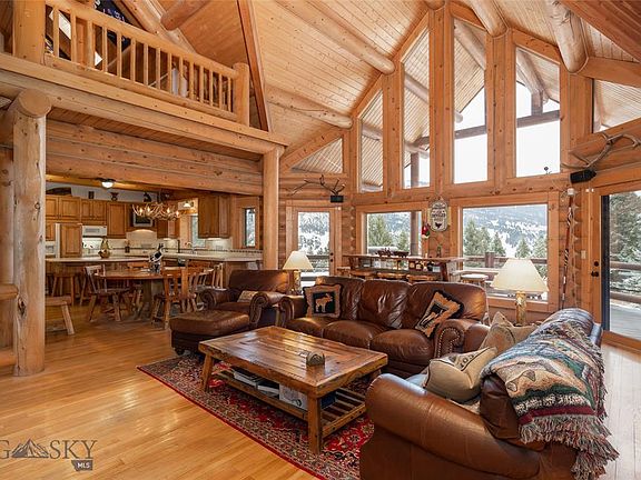 5th image of 2019 Riverview Ln