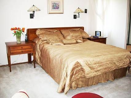 4th image of 1269 Poplar Ave APT 409