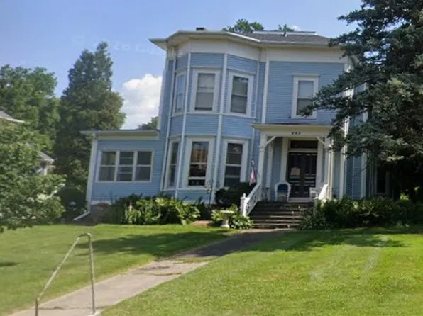 845 W Stephenson St #5, Freeport, IL 61032