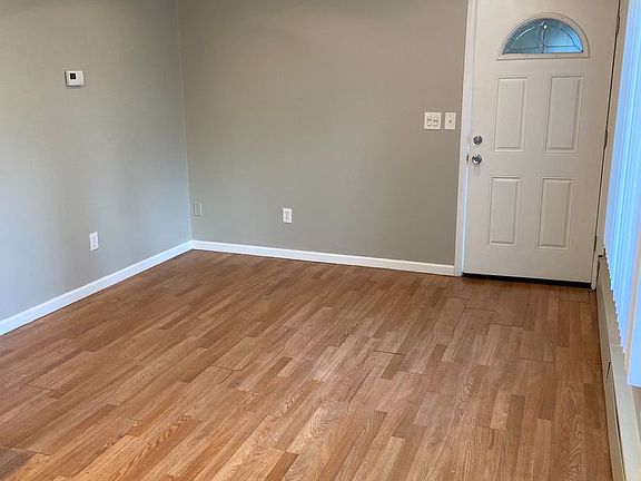 3rd image of 122 N Lafayette Ave APT 3